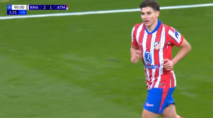 拼勁十足！打滿全場的小蜘蛛補(bǔ)時(shí)還在逼搶皇馬后防，差點(diǎn)拼得角球