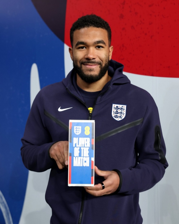 任意球破門！里斯-詹姆斯當(dāng)選本場英格蘭隊內(nèi)最佳球員