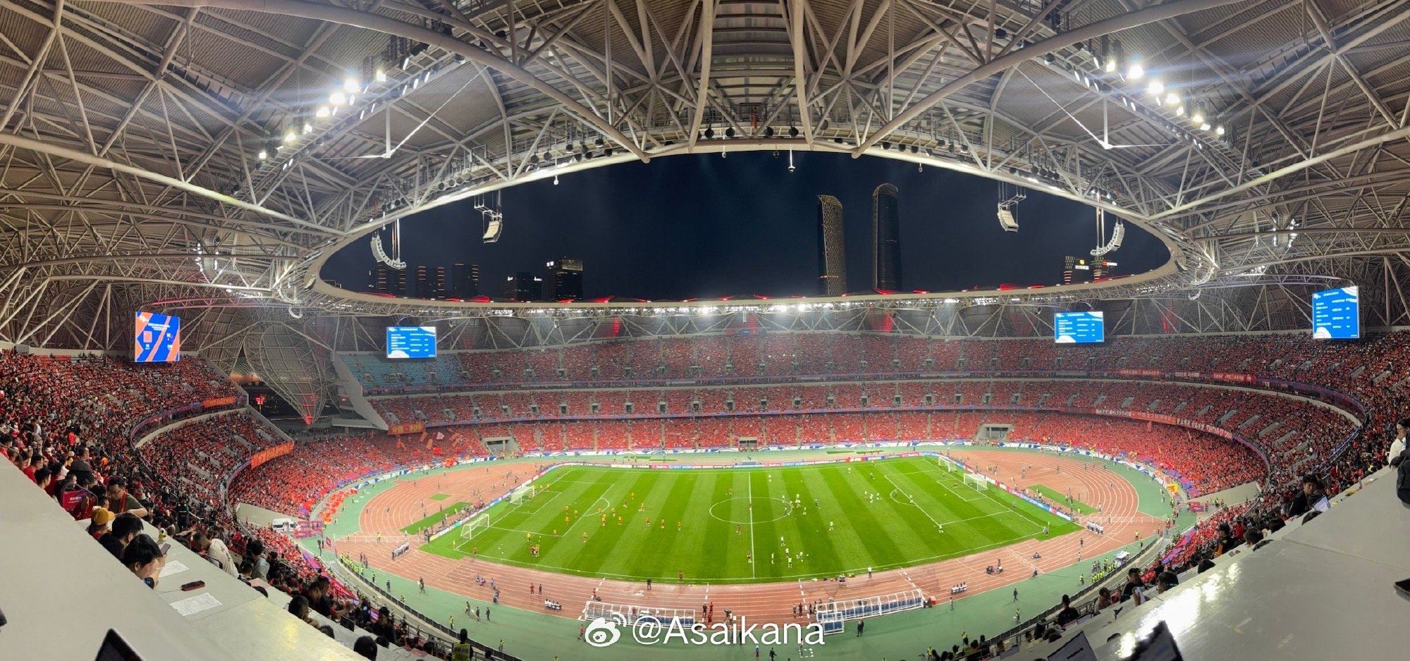 澳大利亞僅來了零星球迷，被紅色海洋淹沒了  ???