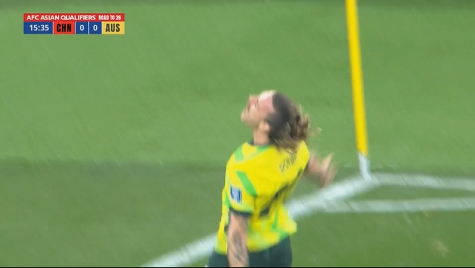 單挑國足后防破門！杰克遜-歐文德甲主力賽季26場6助 現(xiàn)身價(jià)200萬