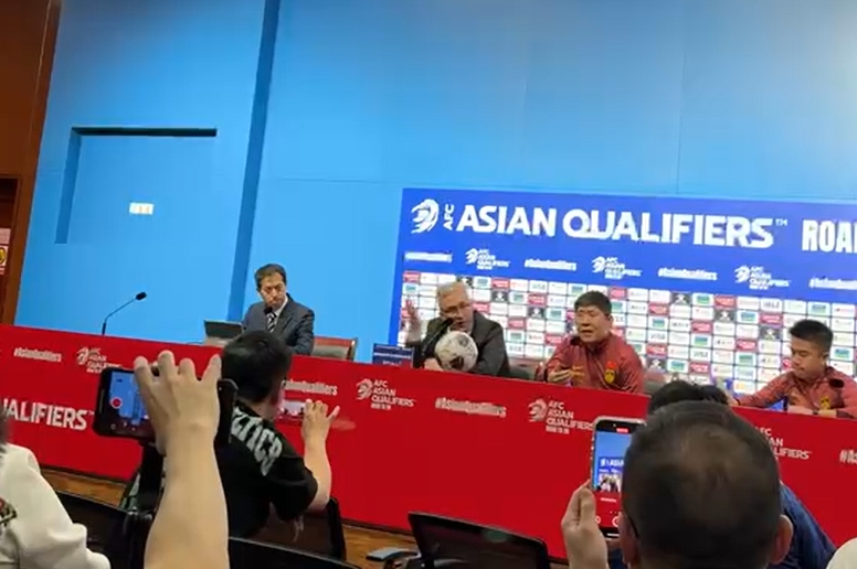 什么原因造成這一局面？伊萬(wàn)賽后訴苦：六成國(guó)腳在俱樂(lè)部難出場(chǎng)！