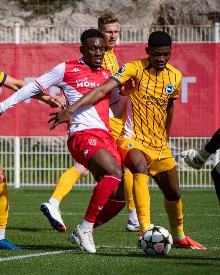 還是挺猛！巴洛貢傷愈復出，預備隊友誼賽半場戴帽