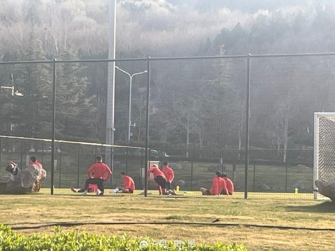 連續(xù)客場(chǎng)！博主：成都蓉城已抵達(dá)濟(jì)南備戰(zhàn)，周三將客戰(zhàn)泰山隊(duì)