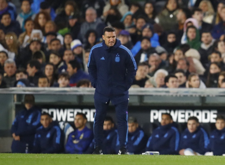 斯卡洛尼：會讓梅西自己決定踢不踢世界杯；巴西一定會渡過難關(guān)