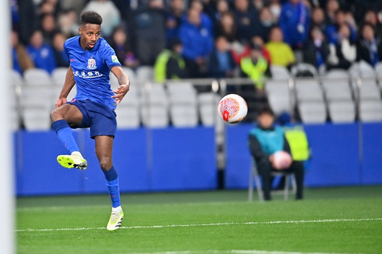 滬媒：馬納法制勝球顯信心，斯盧茨基激勵(lì)見(jiàn)成效