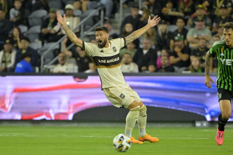 吉魯：伊布可能看起來很傲慢，但實(shí)際上他非常有魅力