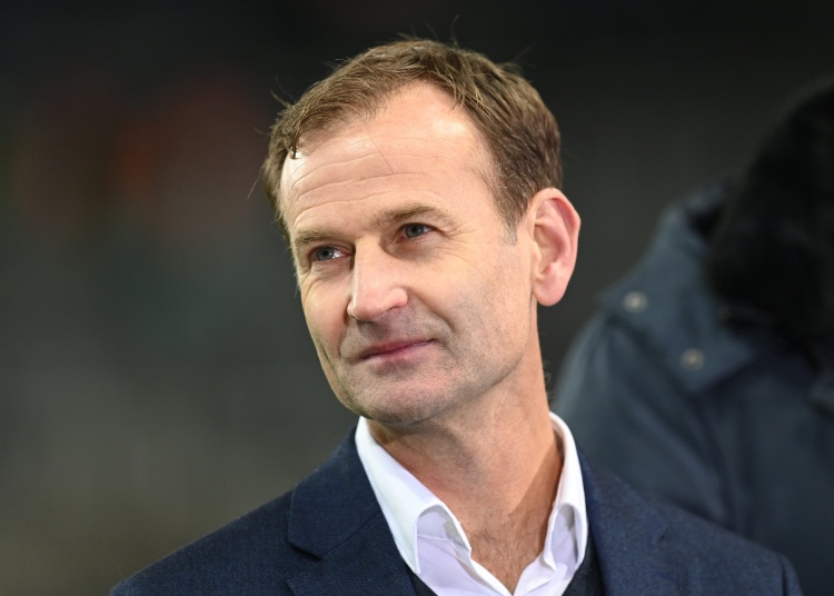 電訊報：重返英足總，前曼聯(lián)總監(jiān)阿什沃斯正商談?chuàng)胃吖苈毼? > </a>
                        <div   id=