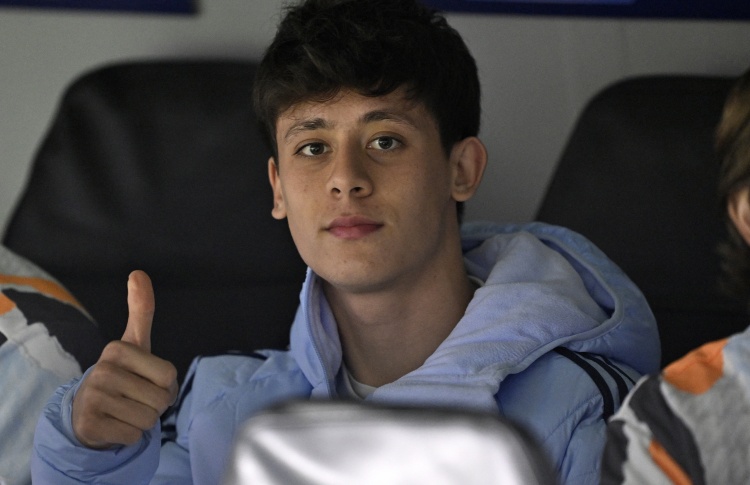 徹底邊緣！居勒爾近3場歐冠淘汰賽全程替補，聯(lián)賽對馬競巴薩0出場