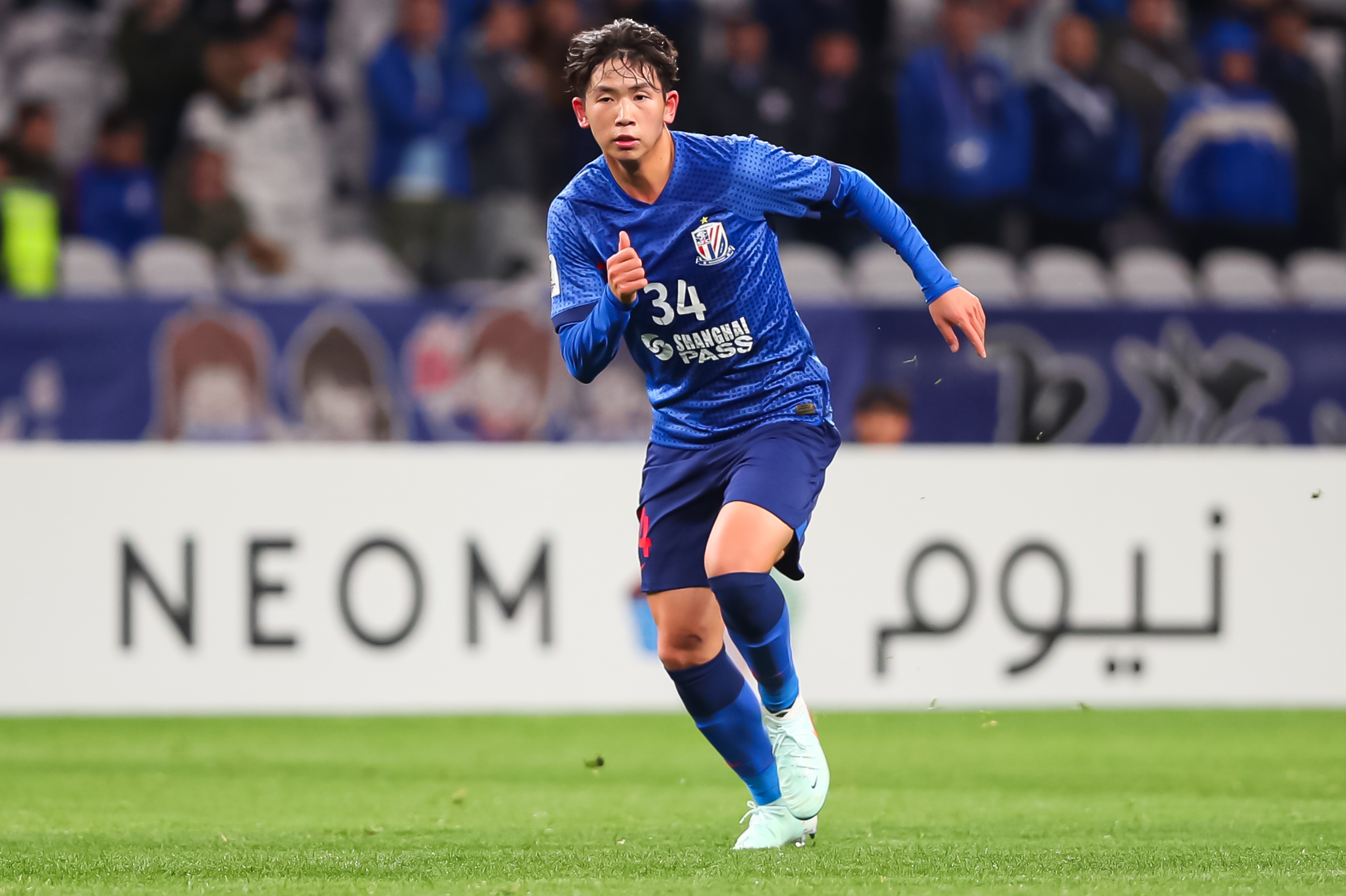 繼續(xù)加油！18歲劉誠宇亞冠淘汰賽首發(fā) 頭球稍稍偏出&靈巧漏球造險