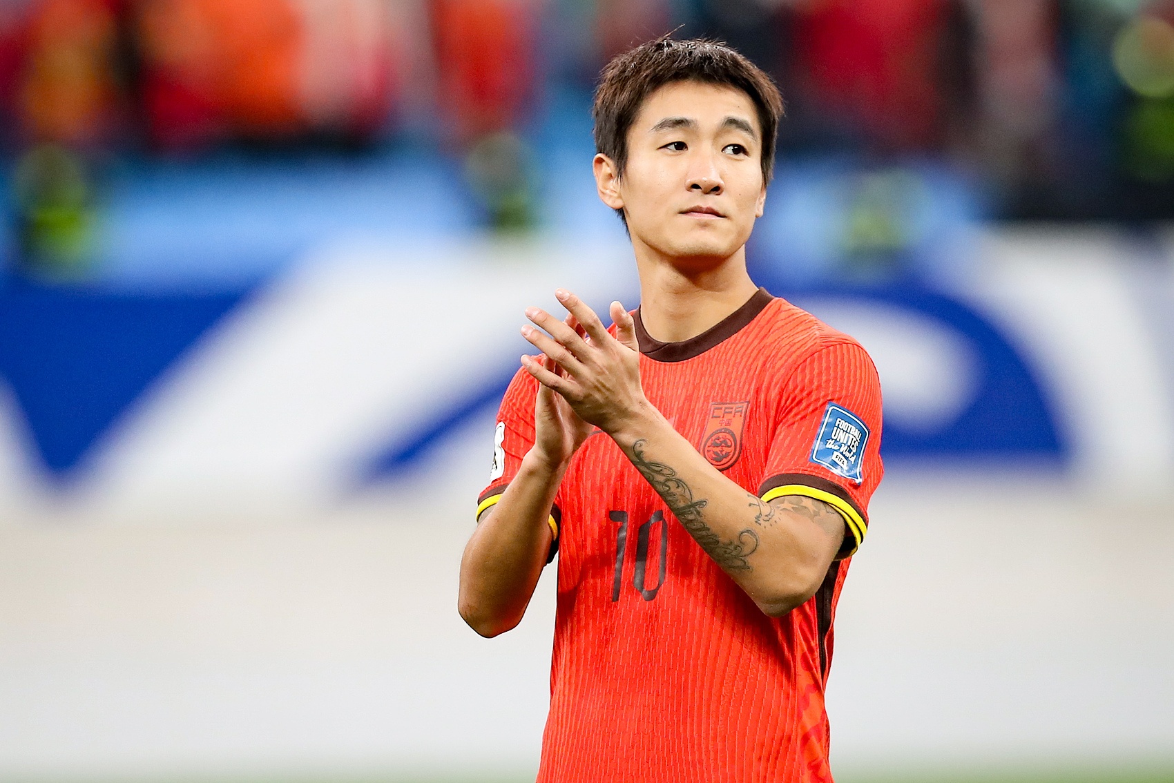 記者：國足再雙殺一遍印尼巴林就穩(wěn)穩(wěn)出線 情況不好但也沒到最壞