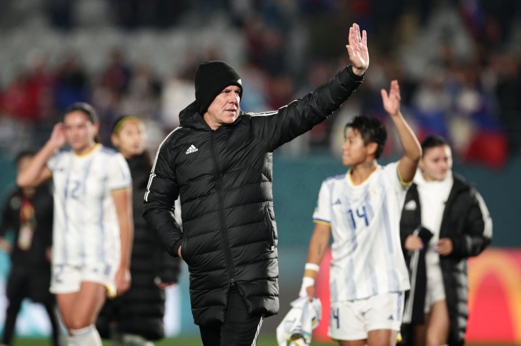 斯塔西奇：中國隊(duì)堅(jiān)持防反&下半場把握換人機(jī)會，有可能1-0小勝