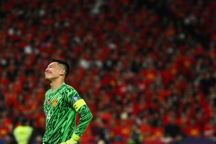 記者：國(guó)足可以進(jìn)附加賽但最好不要進(jìn)世界杯，不去未必是件壞事