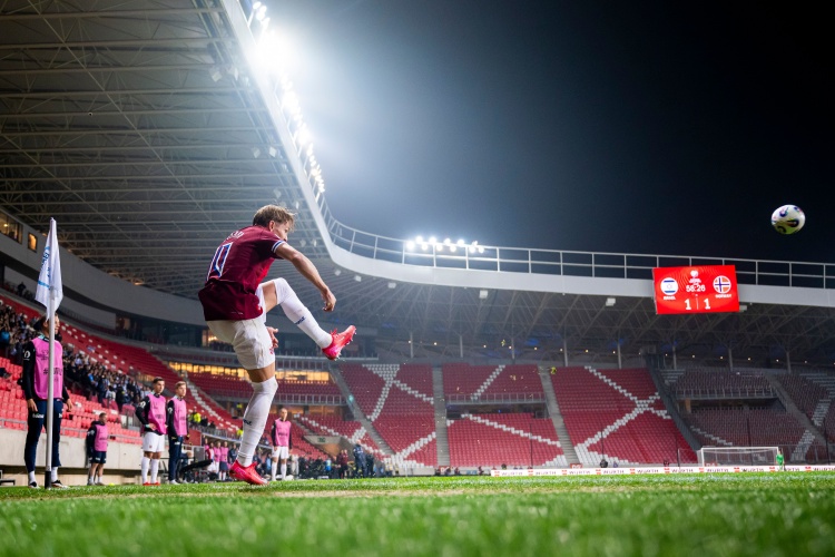 挪威大腦！斜塞、角球、直塞樣樣精通！厄德高上演助攻帽子戲法