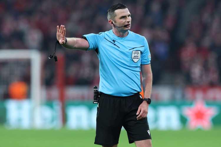 泰晤士報(bào)：英超裁判年薪最高達(dá)25萬英鎊，還可通過額外任務(wù)賺更多